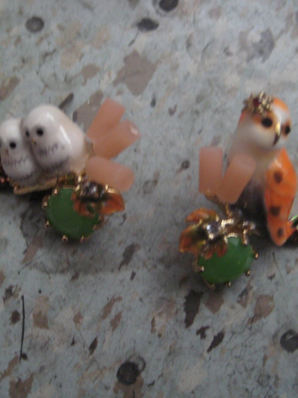 Les Nereides Owl, Pink Flower & Green Faceted Crystal Earring (New with defect)